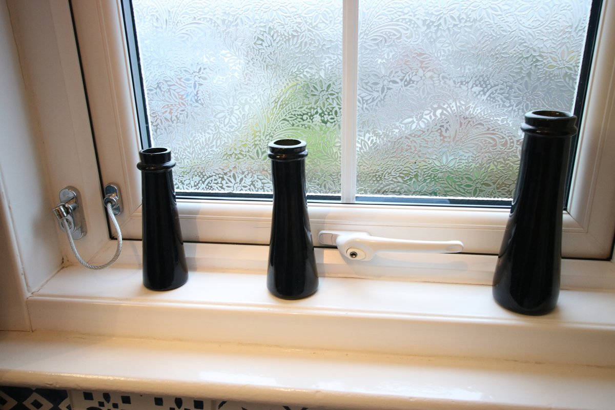 image of Greylands Guesthouse Llandrindod Bathroom Starling 015