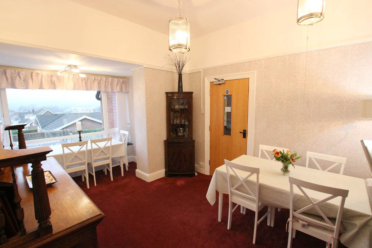 image of Greylands Guesthouse Llandrindod Communal Areas 014