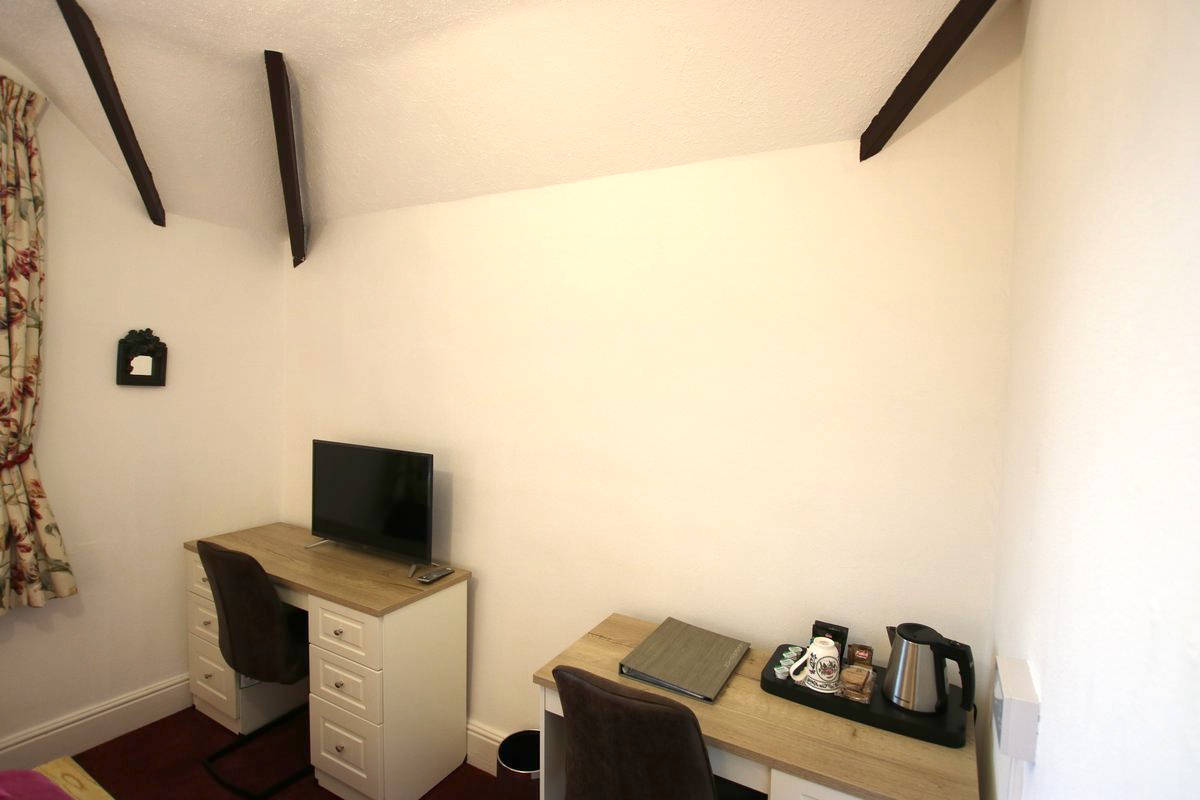 Image of caption_11