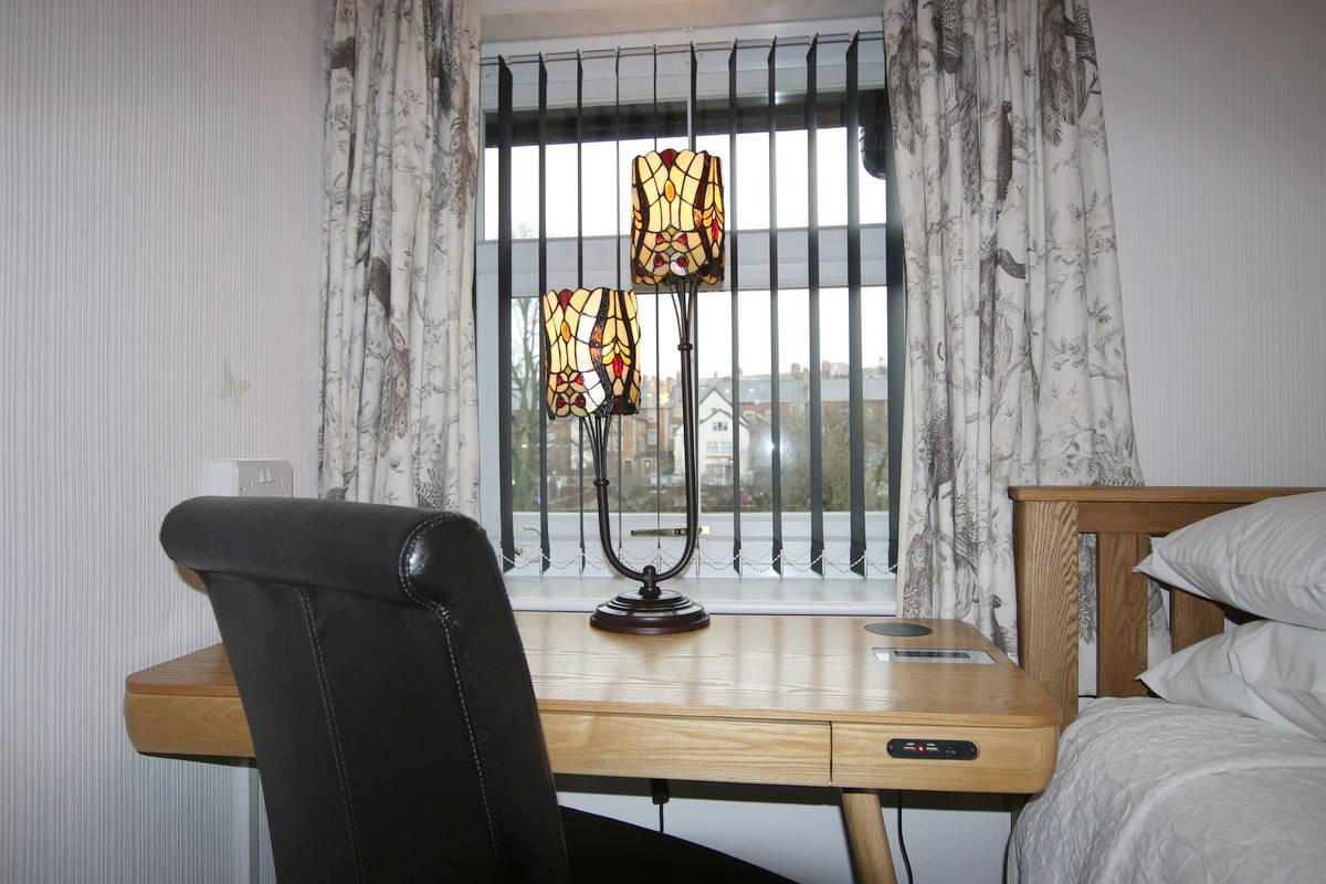 Image of caption_8