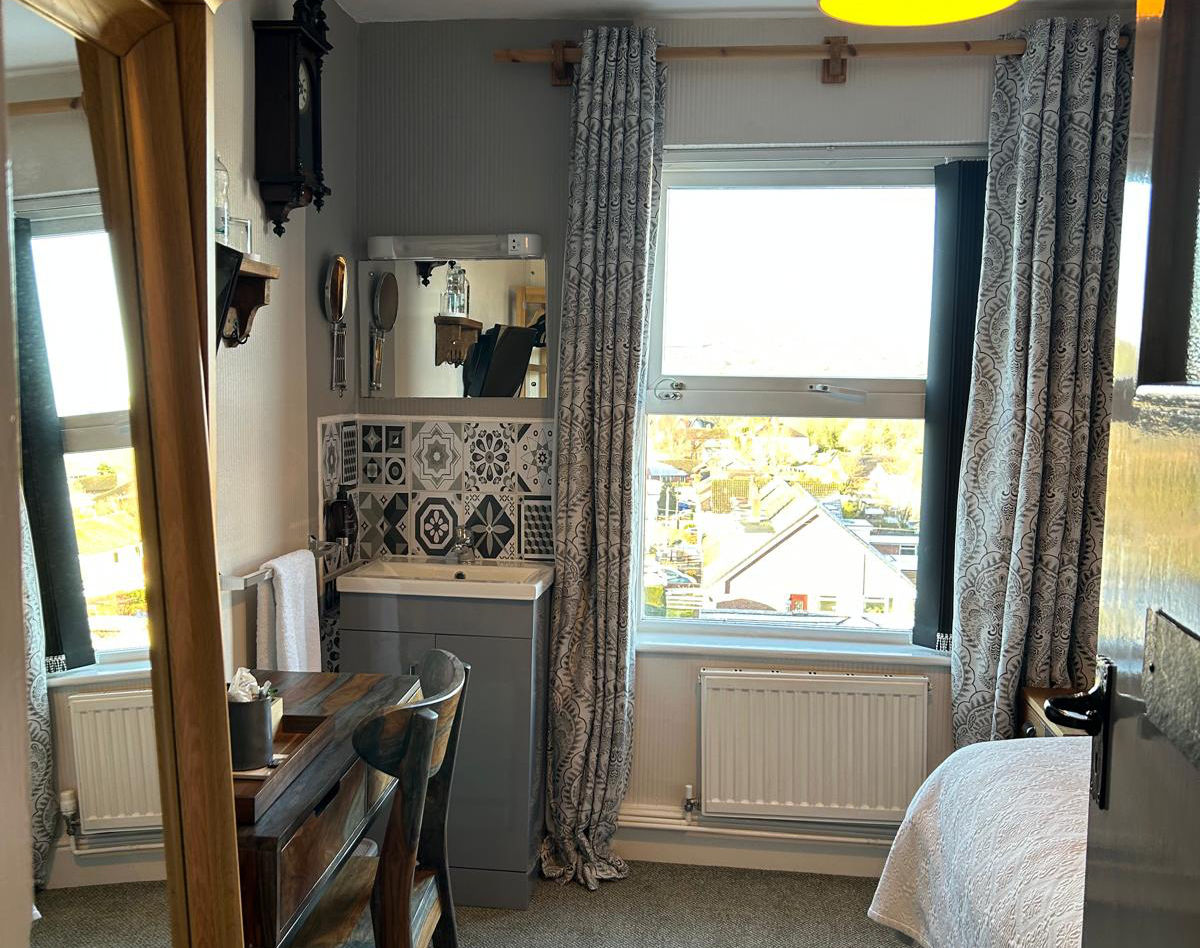 Photograph of Room 4 - Starling