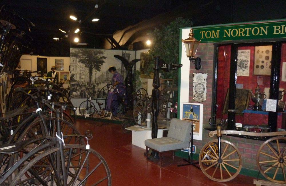 Click here to view the image of Llandrindod Wells National Cycle Collection 2 at higher resolution. An image of Llandrindod Wells National Cycle Collection 2 goes here.